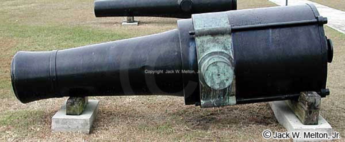 10-inch Columbiad rifled and banded by J. M. Eason Brothers, Battery Bee — left side